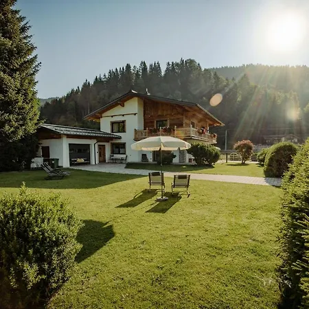 Alpin G'ret Apartman Flachau